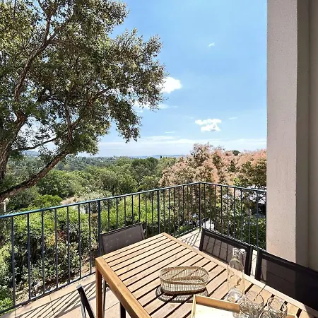 Duplex 5p Avec Terrasse Et Piscines - Fr-1-226-521 *