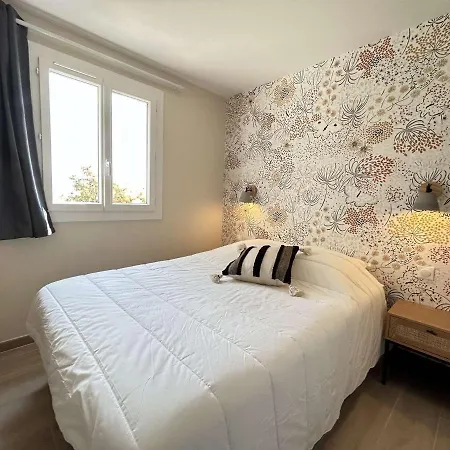 Duplex 5p Avec Terrasse Et Piscines - Fr-1-226-521